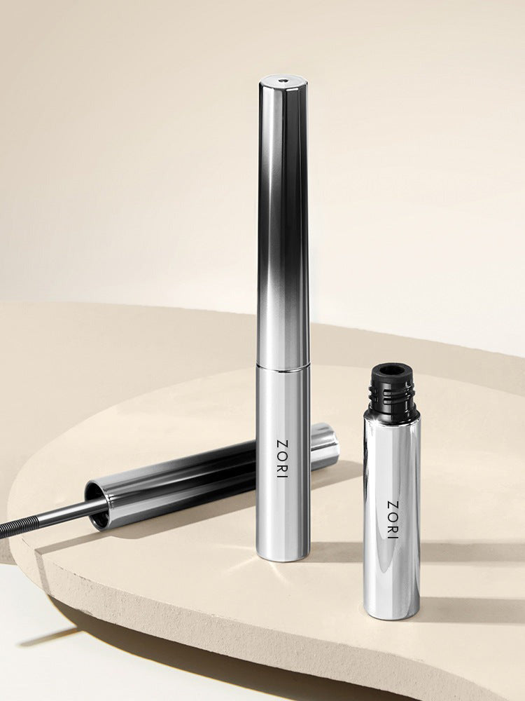 Zori's Iron Wand Mascara